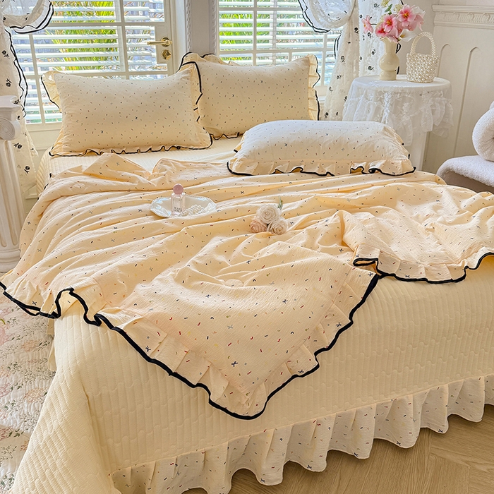 91家纺网 家纺一手货源 找家纺 韩约家纺 2026春夏新款皱皱纱床盖款夏被夏凉被空调被四件套 蜡笔画