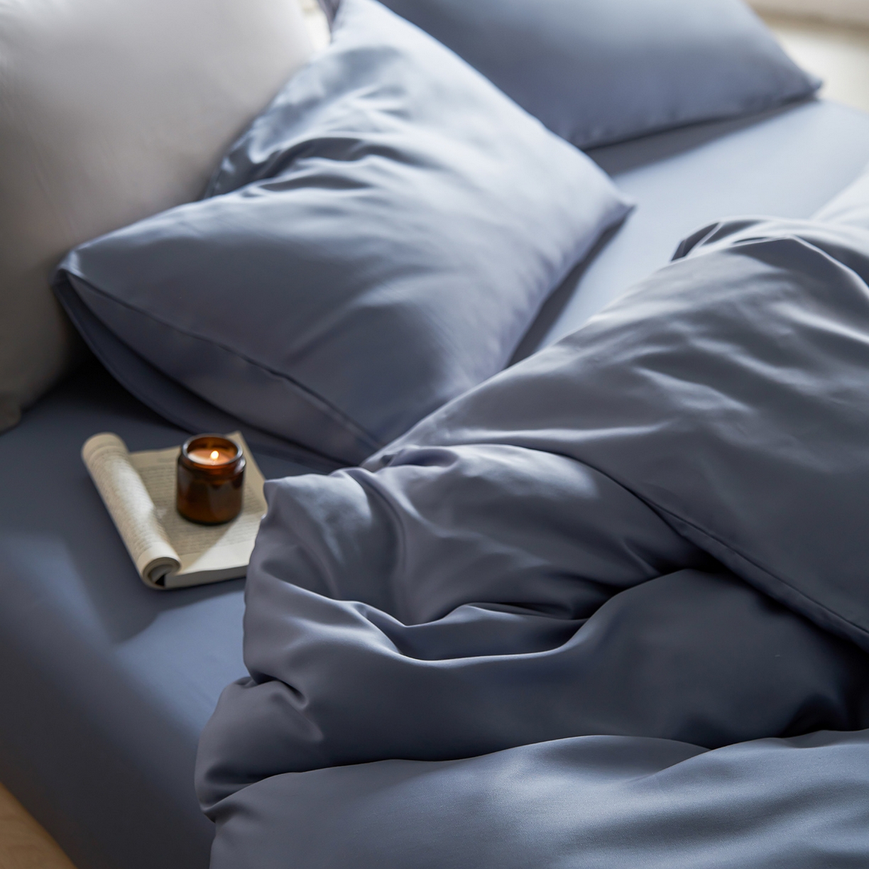 91家纺网 家纺一手货源 找家纺 轩和家居 2026新款60支奥地利兰精天丝四件套 劳伦蓝