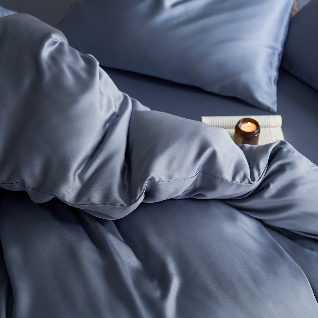 91家纺网 家纺一手货源 找家纺 轩和家居 2026新款60支奥地利兰精天丝四件套 劳伦蓝