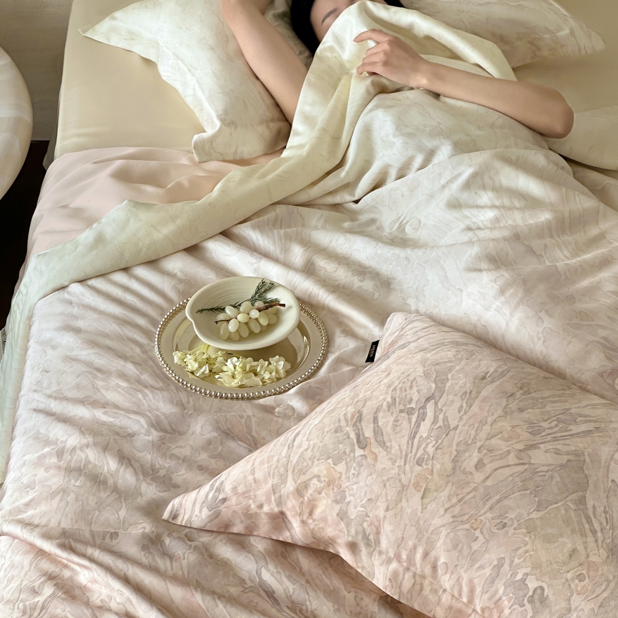 91家纺网 家纺一手货源 找家纺 丽笙被芯 2026新款A类兰精天丝数码印花Naia镂空夏被夏凉被空调被-系列二 星暖-橙