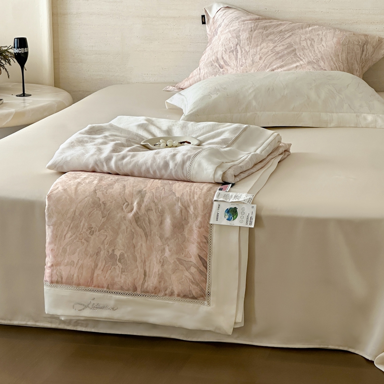 91家纺网 家纺一手货源 找家纺 丽笙被芯 2026新款A类兰精天丝数码印花Naia镂空夏被夏凉被空调被-系列二 星暖-橙