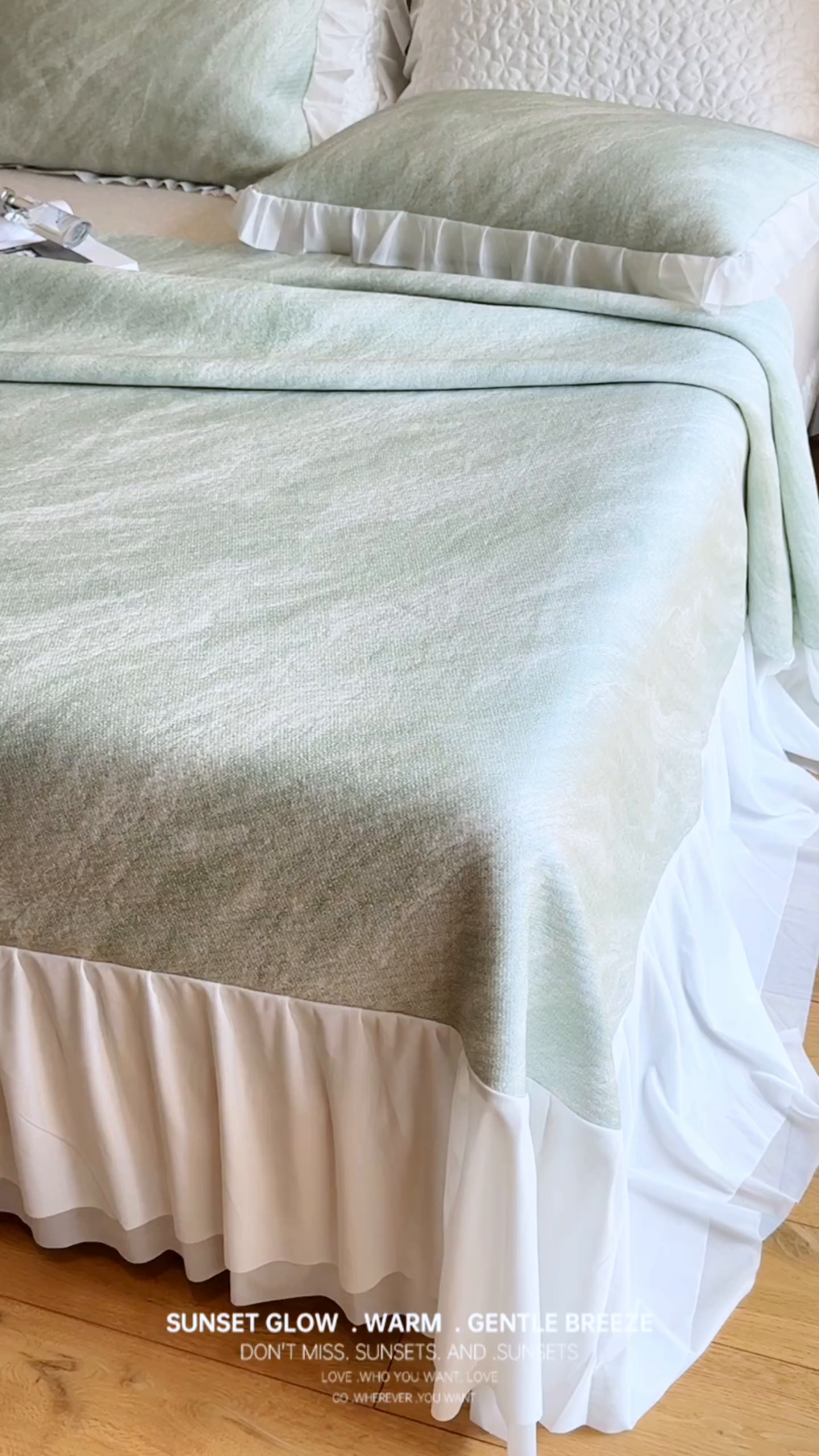 91家纺网 家纺一手货源 找家纺 傲蕾良品 2026新款韩国高分子冰丝软凉席【床裙款】 青纱云纹