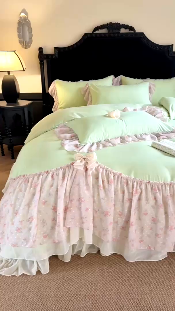 91家纺网 家纺一手货源 找家纺 富盛家纺 2026新款水洗亲肤棉雪纺蕾丝刺绣法式床裙韩版四件套 浪漫主义-绿