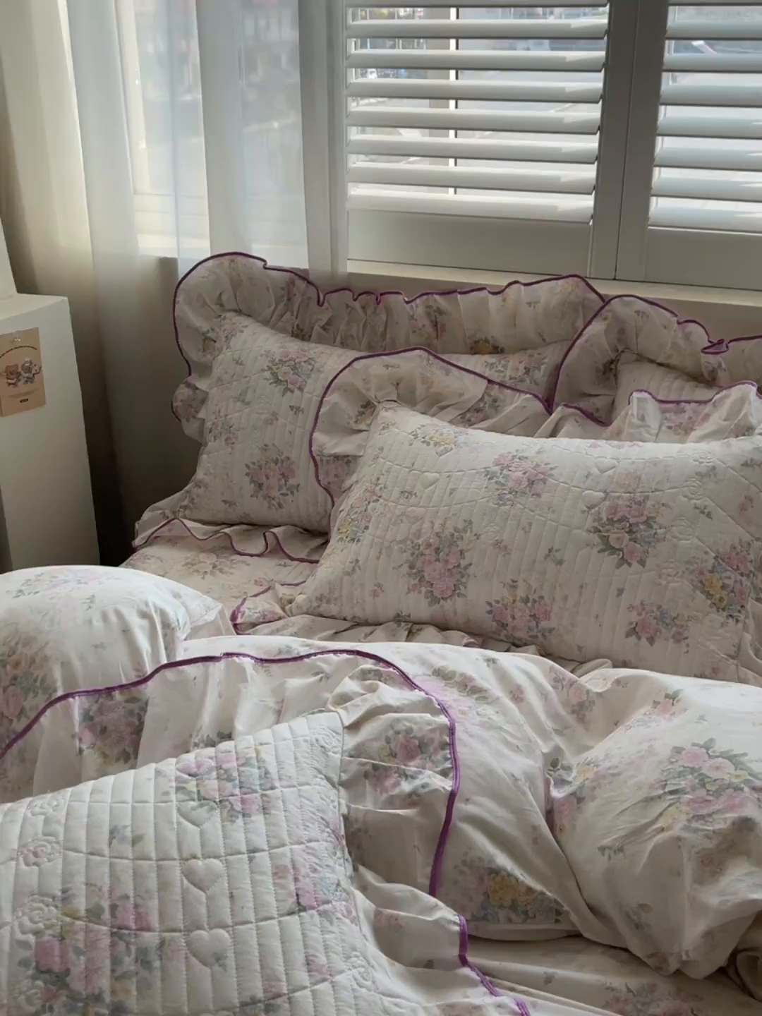 91家纺网 家纺一手货源 找家纺 宜凡家纺 2026新款全棉印花夹棉花边床笠四件套 镜花映月