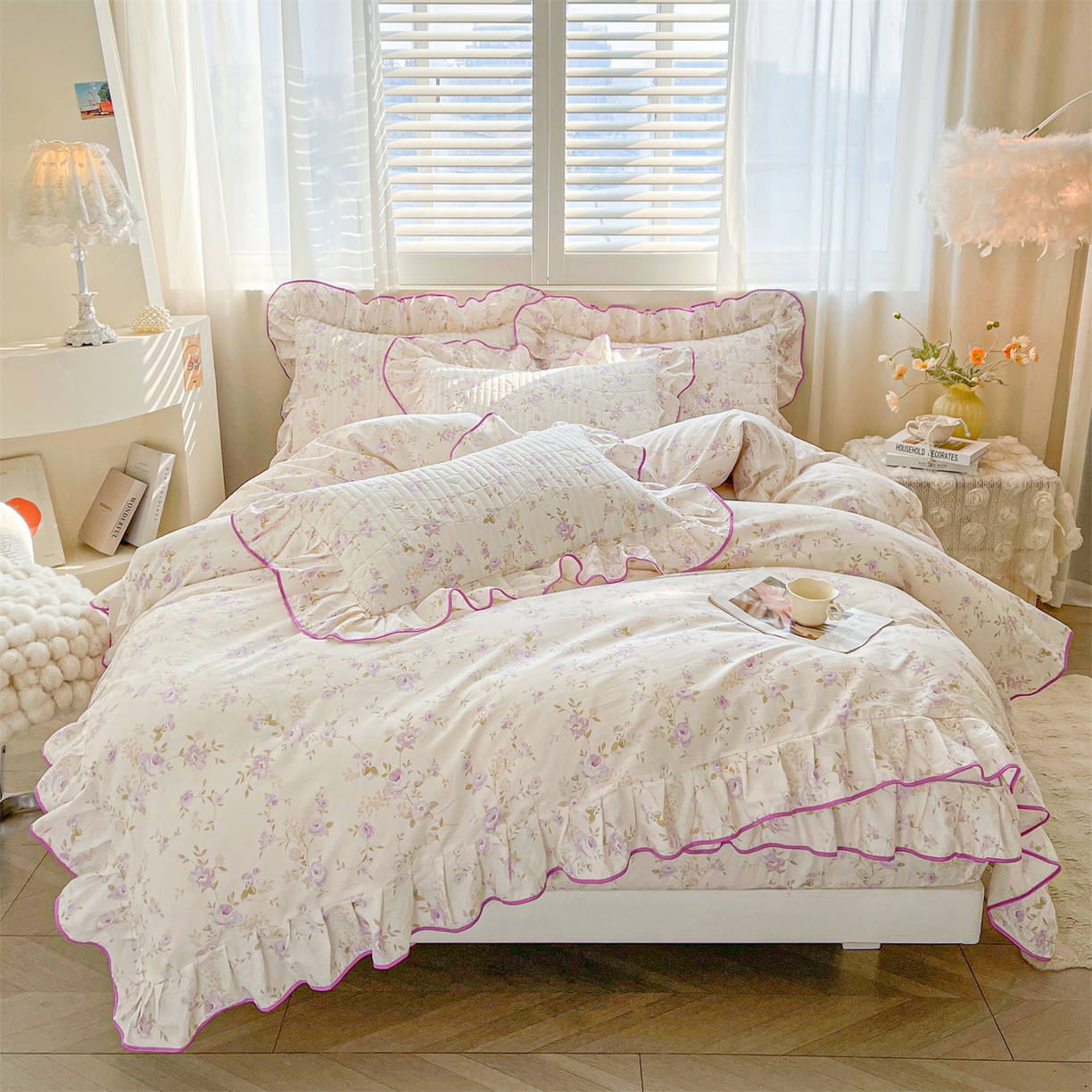 91家纺网 家纺一手货源 找家纺 宜凡家纺 2026新款全棉印花夹棉花边床笠三件套 海棠之恋