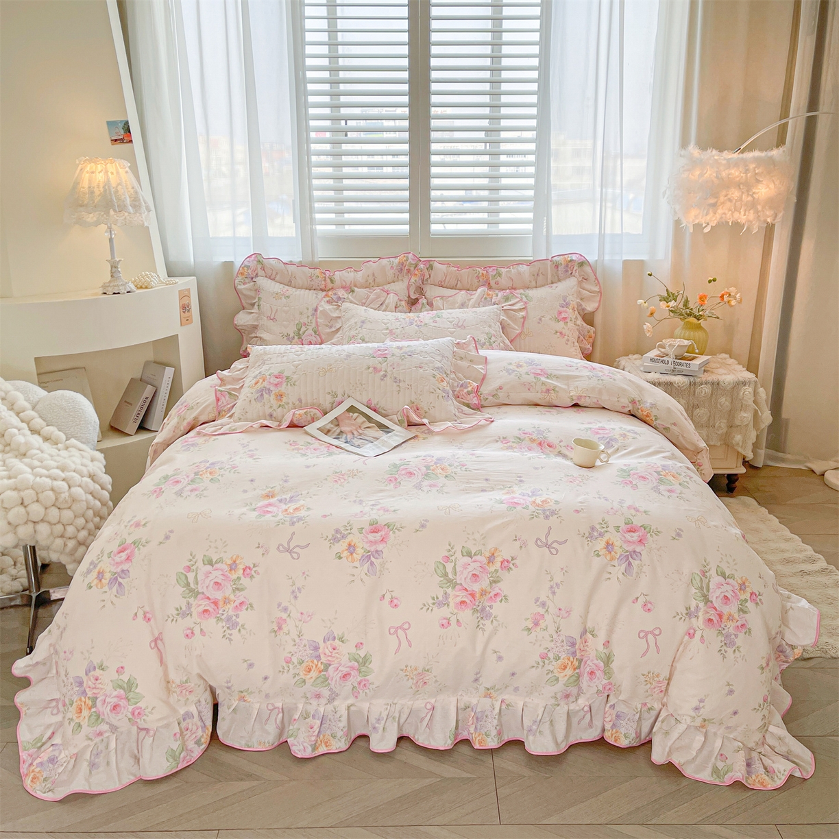 91家纺网 家纺一手货源 找家纺 宜凡家纺 2026新款全棉印花夹棉花边床笠三件套 玉容昭婉