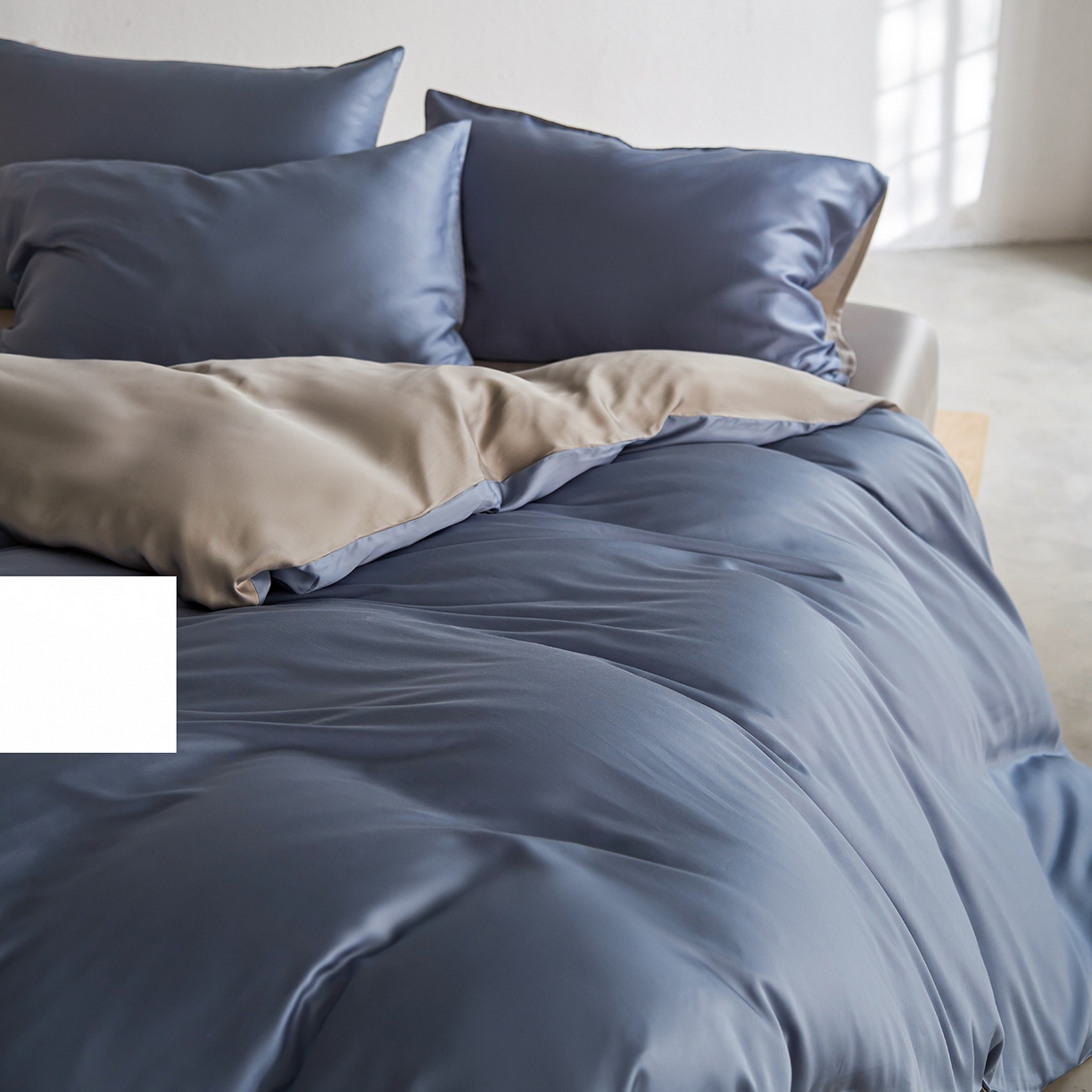 91家纺网 家纺一手货源 找家纺 轩和家居 2026新款60支奥地利兰精天丝四件套 劳伦蓝+伯爵灰