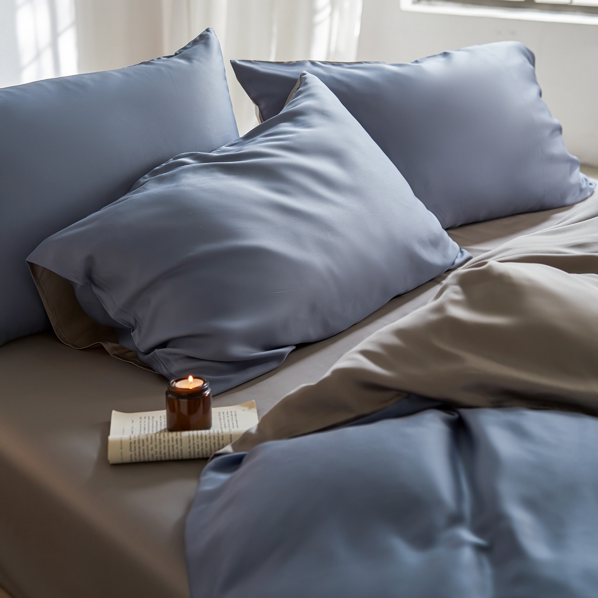 91家纺网 家纺一手货源 找家纺 轩和家居 2026新款60支奥地利兰精天丝四件套 劳伦蓝+伯爵灰