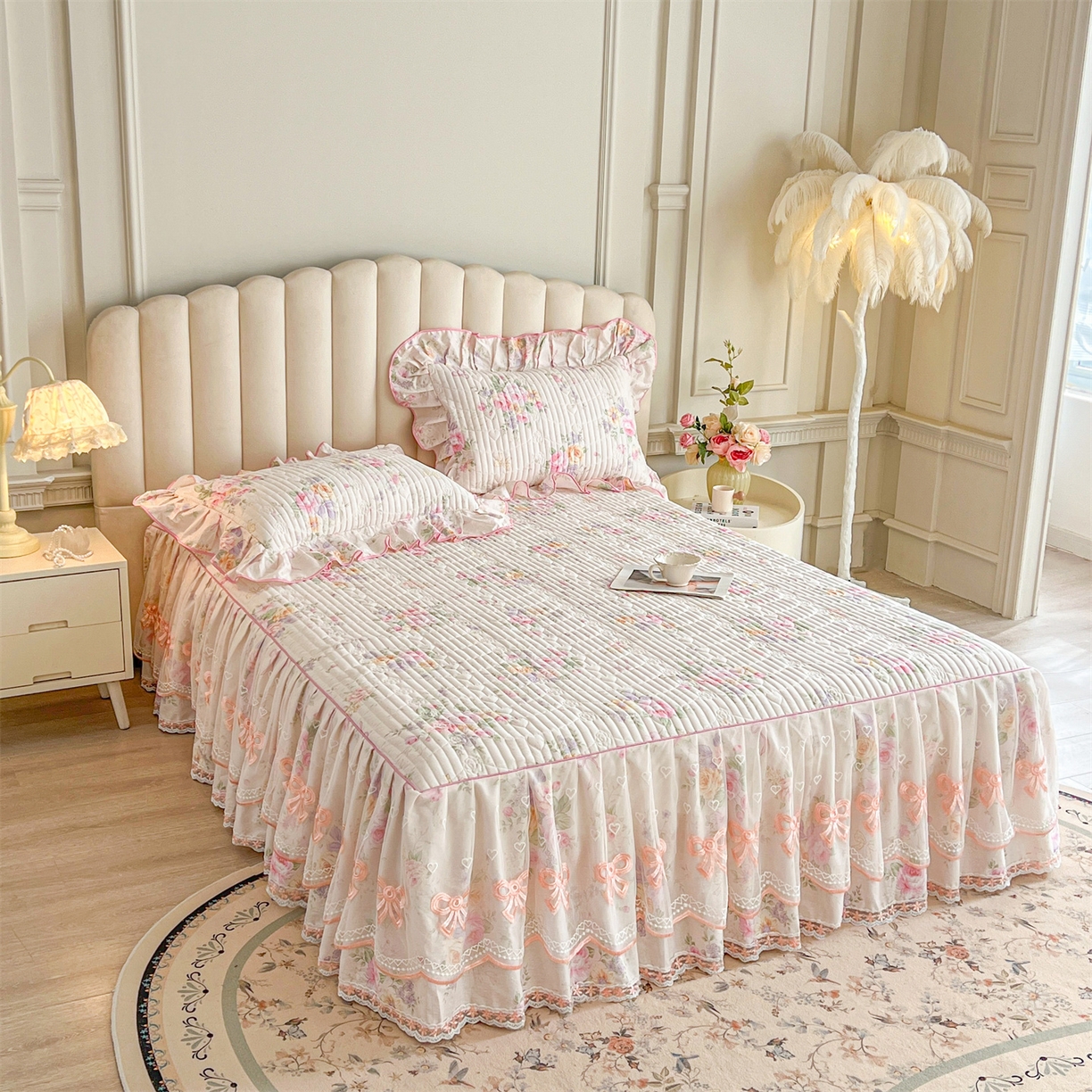 91家纺网 家纺一手货源 找家纺 宜凡家纺 2026新款全棉印花公主风夹棉床裙四件套 玉容昭婉