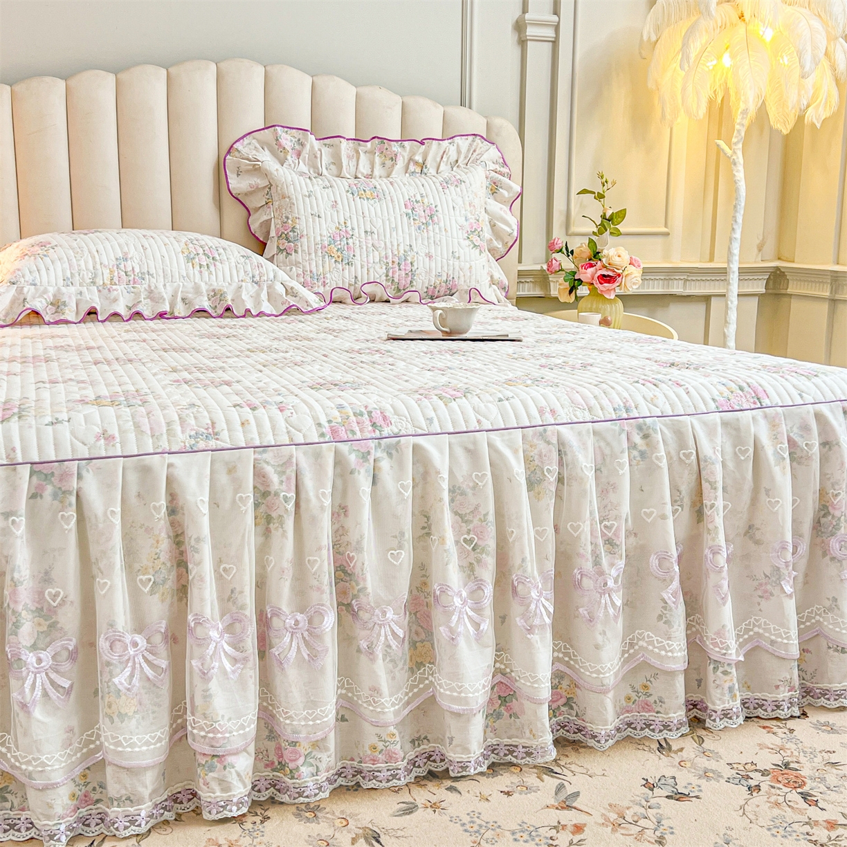 91家纺网 家纺一手货源 找家纺 宜凡家纺 2026新款全棉印花公主风夹棉床裙四件套 镜花映月