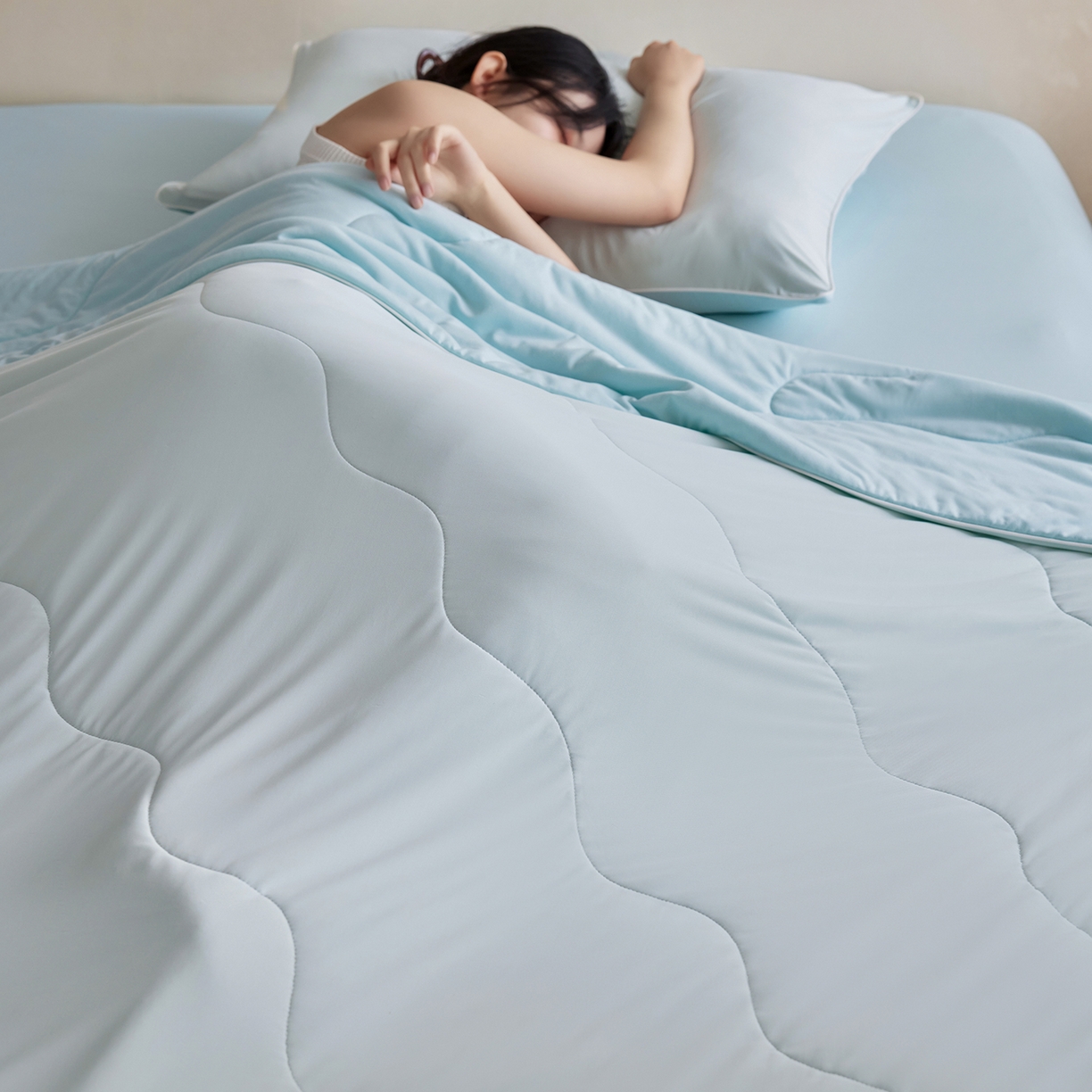 91家纺网 家纺一手货源 找家纺 丽笙被芯 2026新款冷暖深睡控温夏被夏凉被空调被 晨雾蓝