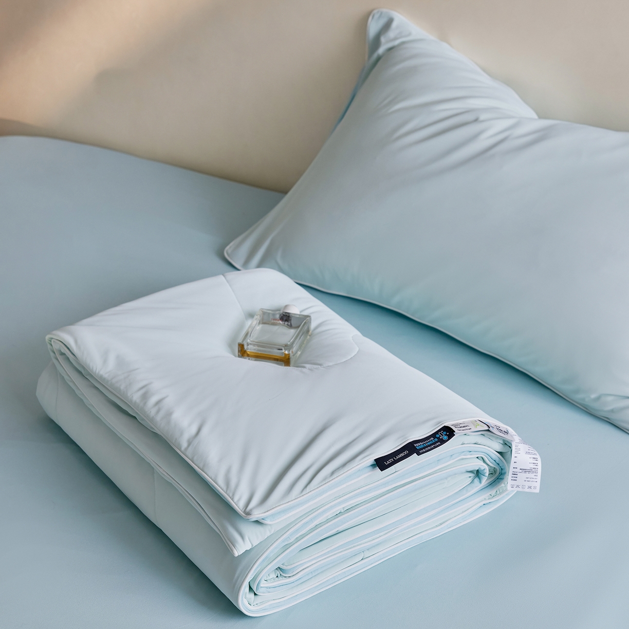 91家纺网 家纺一手货源 找家纺 丽笙被芯 2026新款冷暖深睡控温夏被夏凉被空调被 晨雾蓝