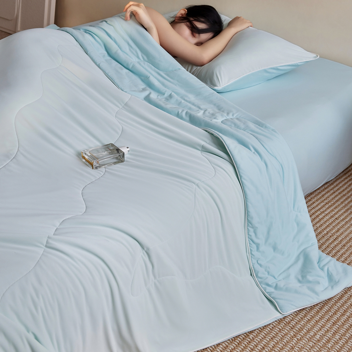 91家纺网 家纺一手货源 找家纺 丽笙被芯 2026新款冷暖深睡控温夏被夏凉被空调被 晨雾蓝