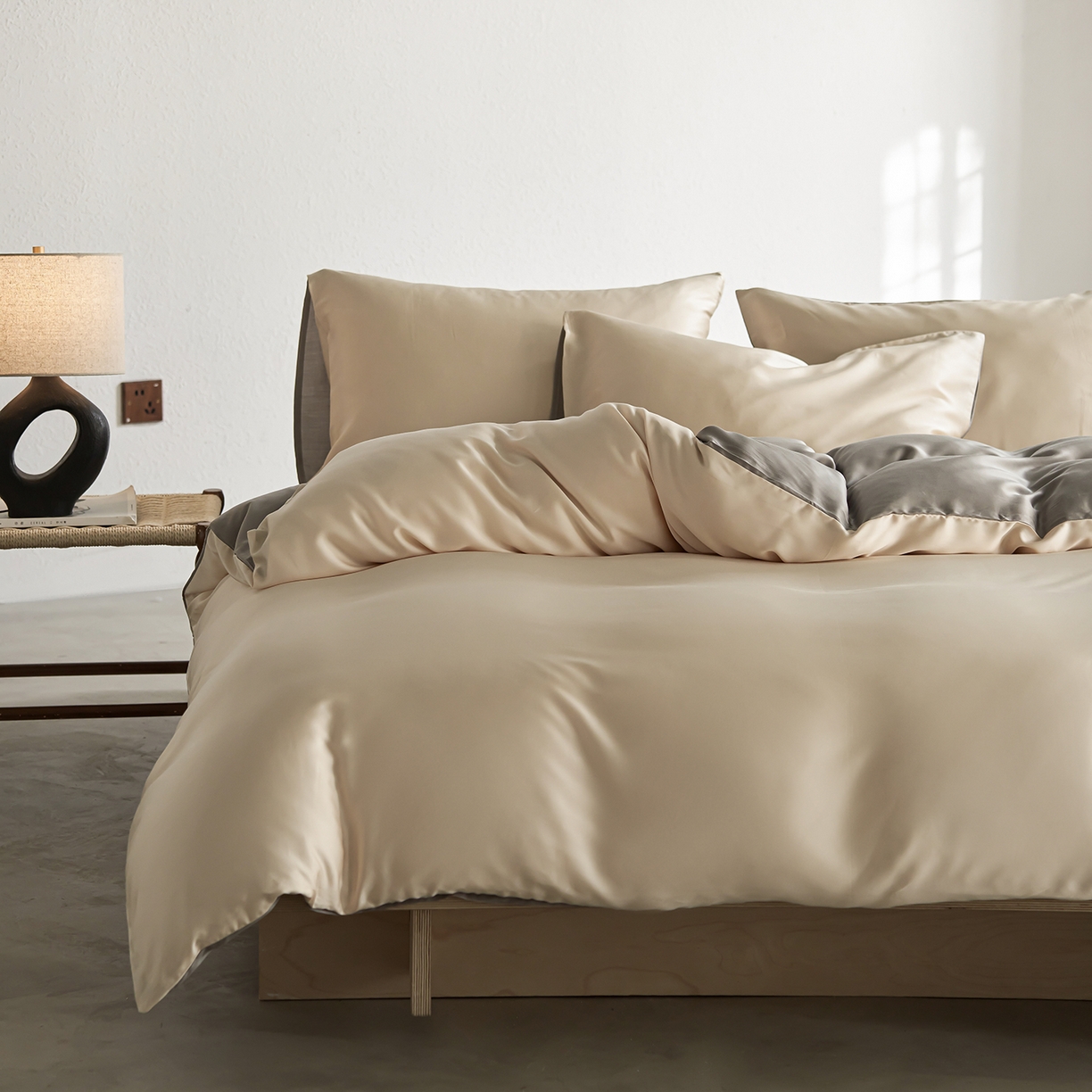 91家纺网 家纺一手货源 找家纺 轩和家居 2026新款60支奥地利兰精天丝四件套 奶酪黄+伯爵灰