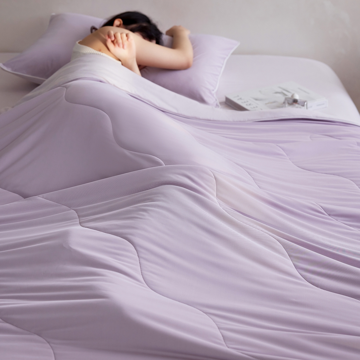 91家纺网 家纺一手货源 找家纺 丽笙被芯 2026新款冷暖深睡控温夏被夏凉被空调被 豆蔻紫