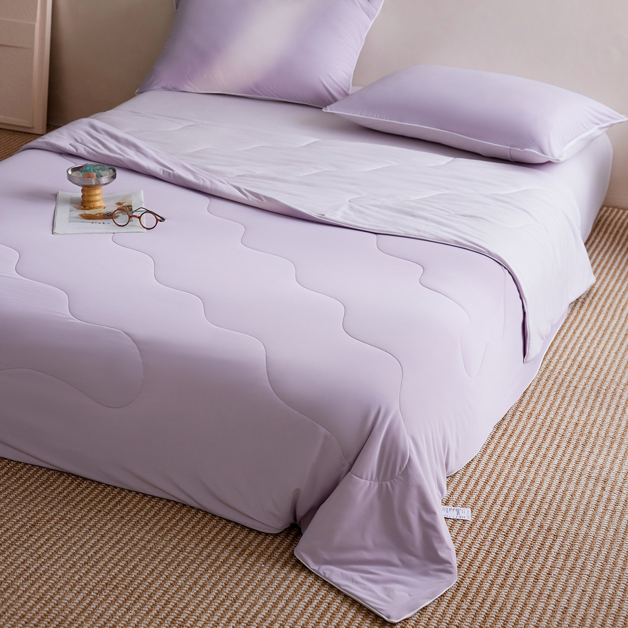 91家纺网 家纺一手货源 找家纺 丽笙被芯 2026新款冷暖深睡控温夏被夏凉被空调被 豆蔻紫