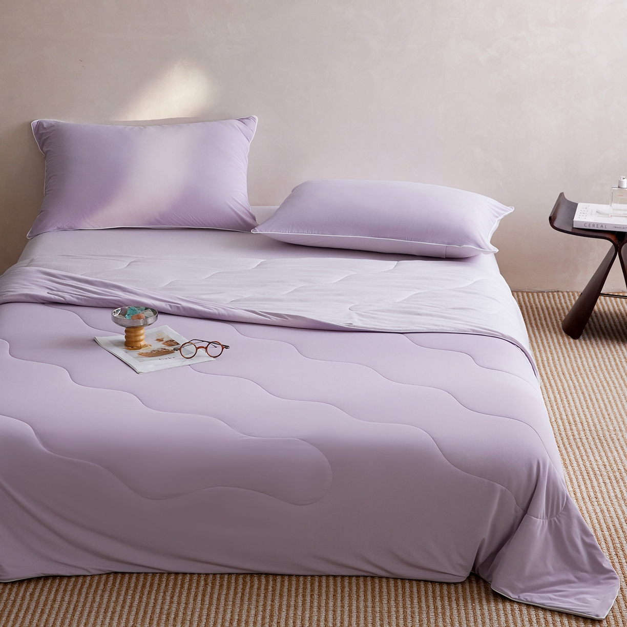 91家纺网 家纺一手货源 找家纺 丽笙被芯 2026新款冷暖深睡控温夏被夏凉被空调被 豆蔻紫