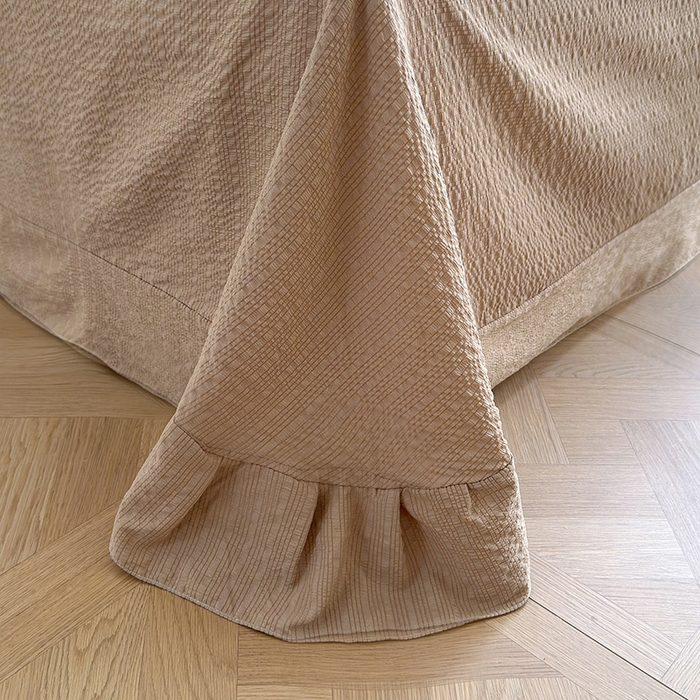 91家纺网 家纺一手货源 找家纺 竹合家纺 2026新品泡芙纱夏被四件套全棉镂空花边泡泡皱皱纱夏凉被 樱桃结美