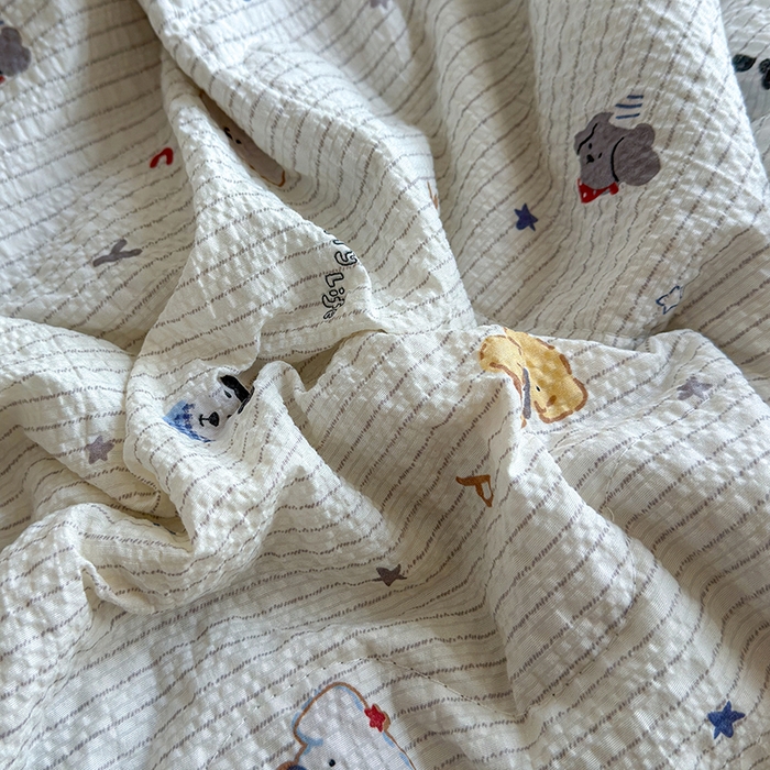 91家纺网 家纺一手货源 找家纺 竹合家纺 2026新品泡芙纱夏被四件套全棉镂空花边泡泡皱皱纱夏凉被 小狗派对