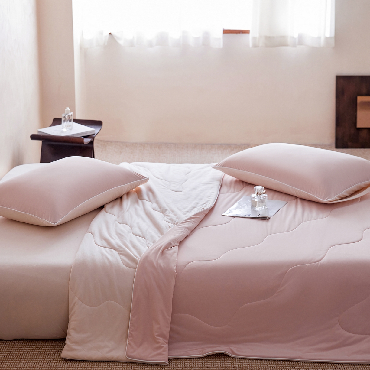 91家纺网 家纺一手货源 找家纺 丽笙被芯 2026新款冷暖深睡控温夏被夏凉被空调被 橘雾粉