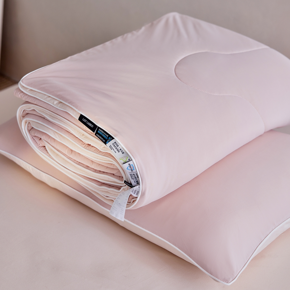 91家纺网 家纺一手货源 找家纺 丽笙被芯 2026新款冷暖深睡控温夏被夏凉被空调被 橘雾粉