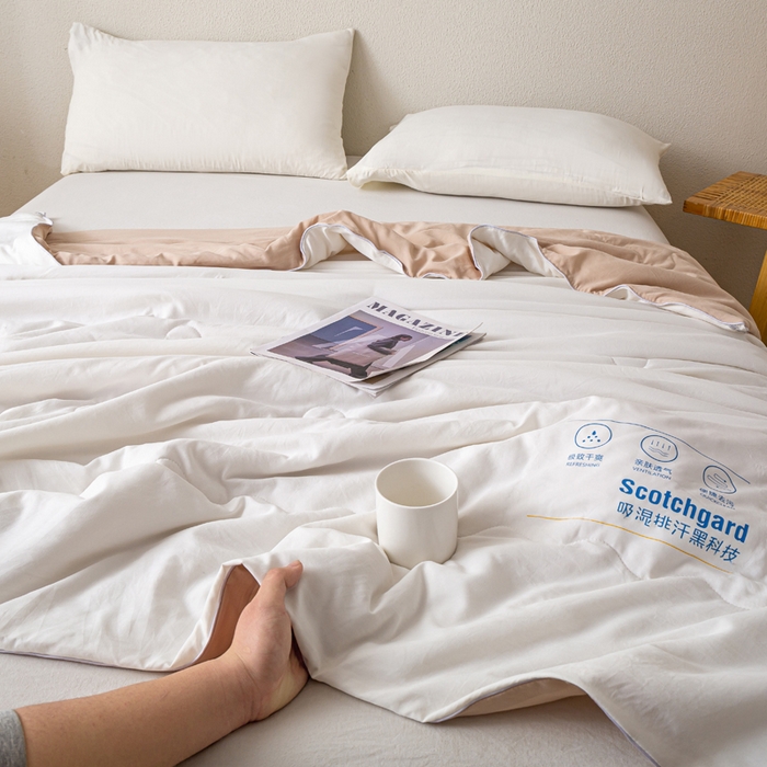 91家纺网 家纺一手货源 找家纺 红日子纺织品 2026新款A类水洗棉冰淇淋夏被空调被 卡其白