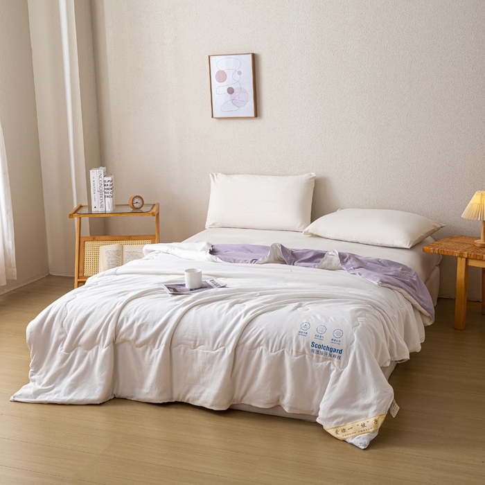 91家纺网 家纺一手货源 找家纺 红日子纺织品 2026新款A类水洗棉冰淇淋夏被空调被 紫拼白