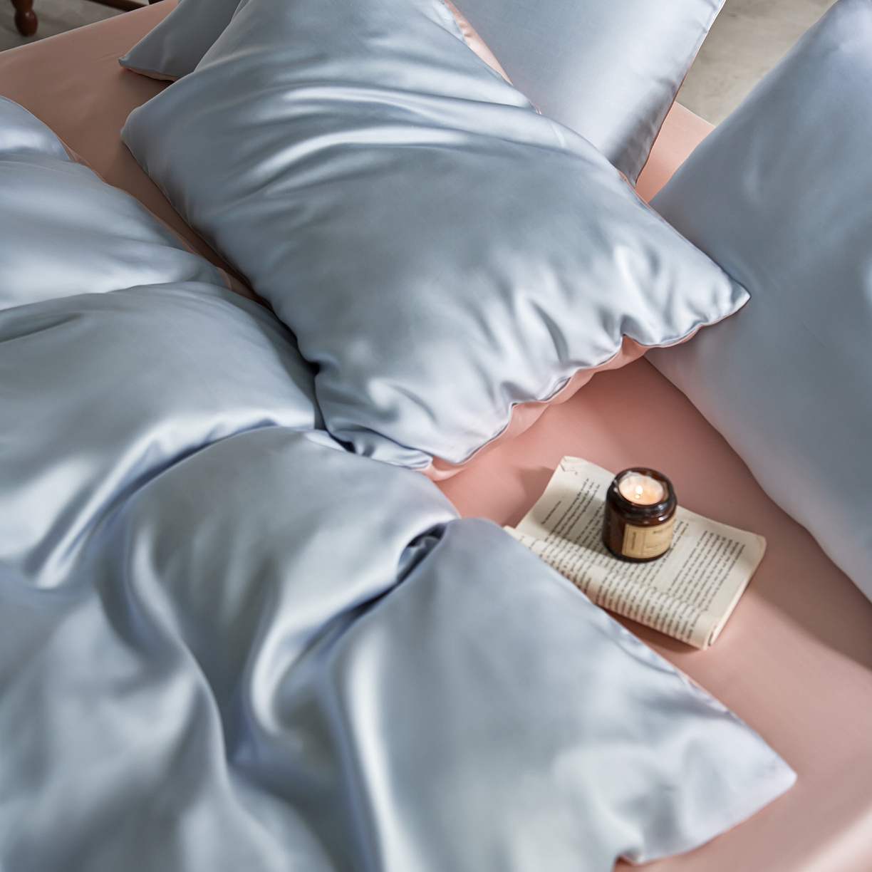 91家纺网 家纺一手货源 找家纺 轩和家居 2026新款60支奥地利兰精天丝四件套 夏日蓝+告白粉