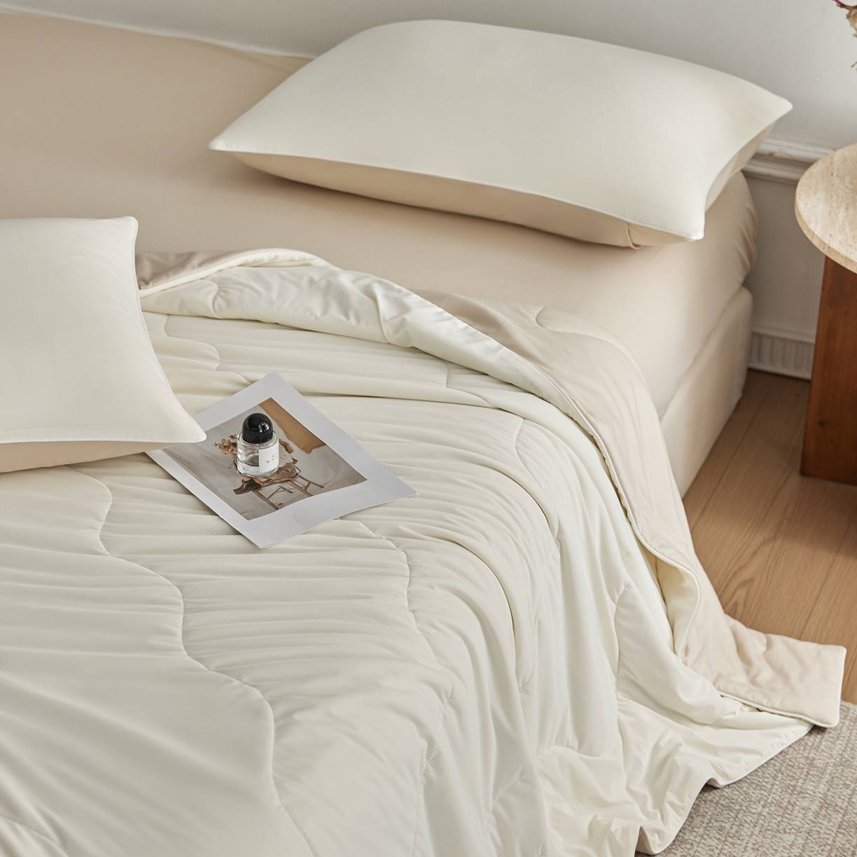 91家纺网 家纺一手货源 找家纺 丽笙被芯 2026新款冷暖深睡控温夏被夏凉被空调被 黎明白