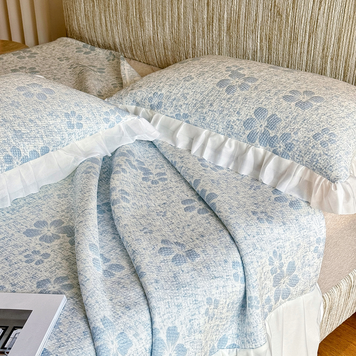 91家纺网 家纺一手货源 找家纺 【仙气飘飘】傲蕾AL BEDDING出口韩国高分子冰丝软凉席床裙款冰丝席雪纺花边乙纶凉席A类可机洗