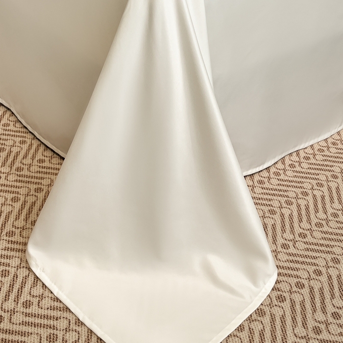 91家纺网 家纺一手货源 找家纺 金牛座家纺 2026新款金牛座细斜纹贡缎亮丝提花大拼角刺绣床盖四件套-缇娜系列 缇娜-奶白