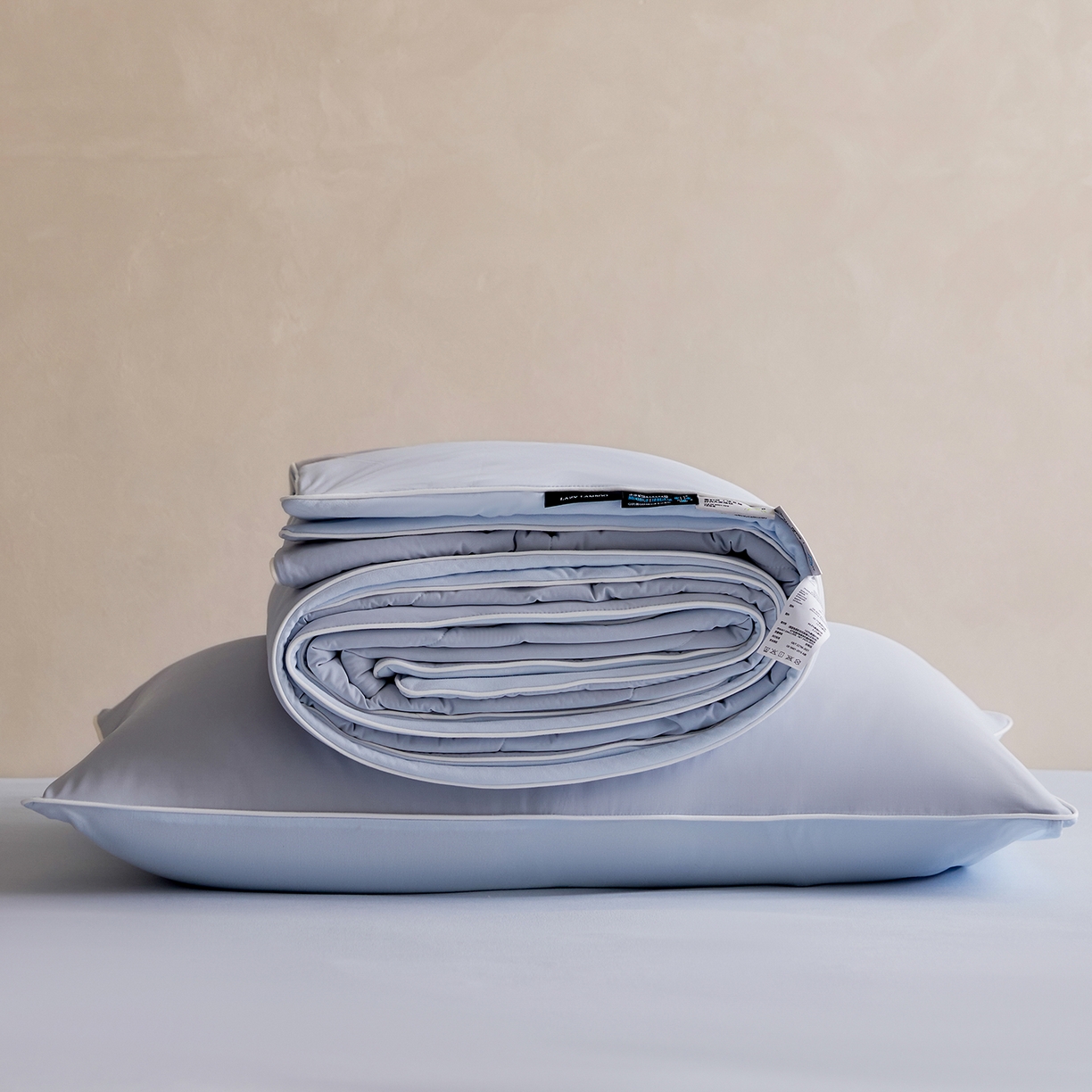 91家纺网 家纺一手货源 找家纺 丽笙被芯 2026新款冷暖深睡控温夏被夏凉被空调被 青空灰