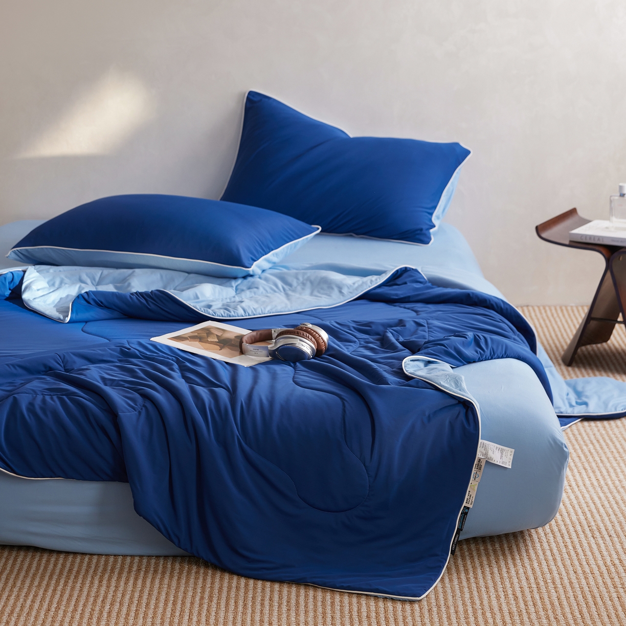 91家纺网 家纺一手货源 找家纺 丽笙被芯 2026新款冷暖深睡控温夏被夏凉被空调被 深睡蓝