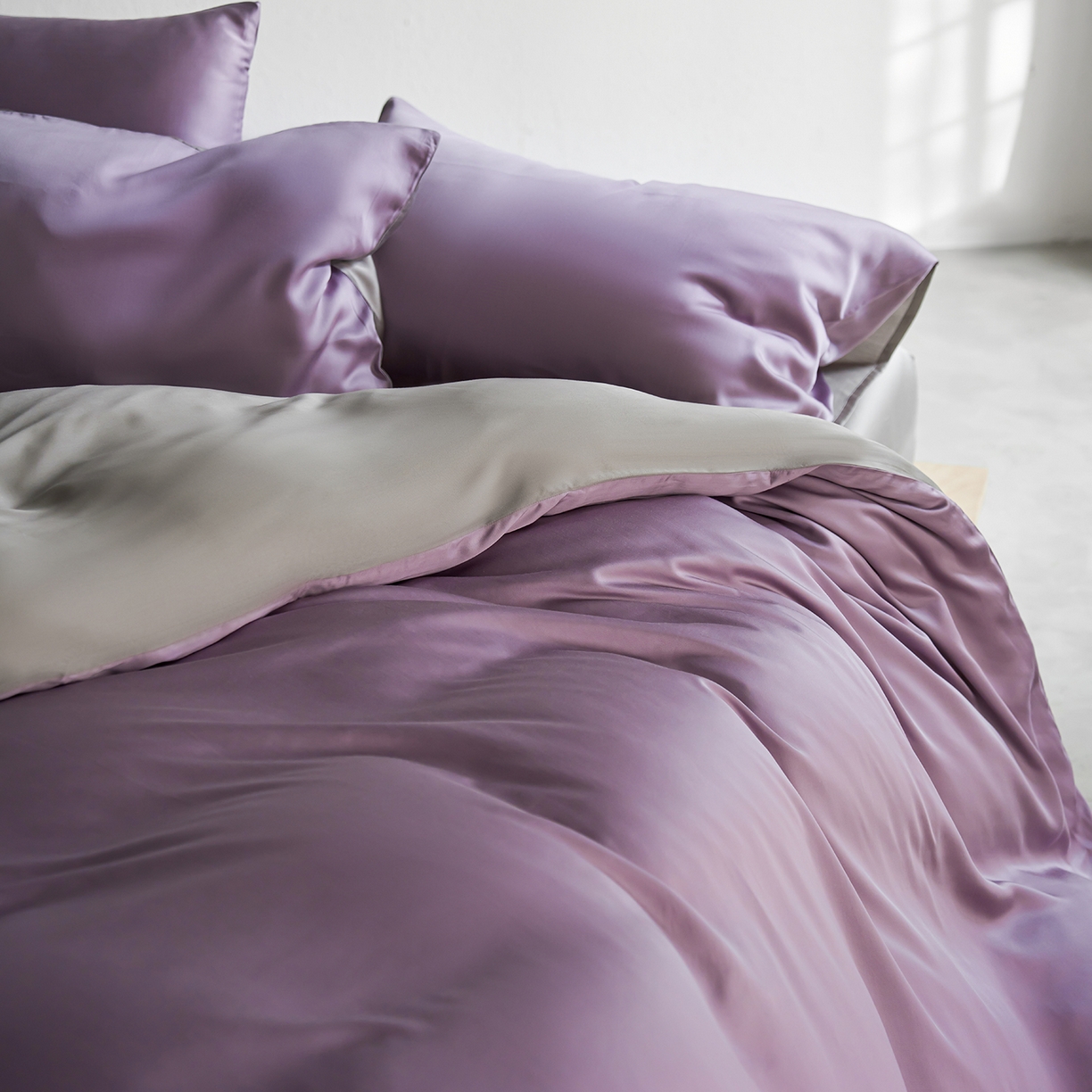 91家纺网 家纺一手货源 找家纺 轩和家居 2026新款60支奥地利兰精天丝四件套 香气紫+伯爵灰