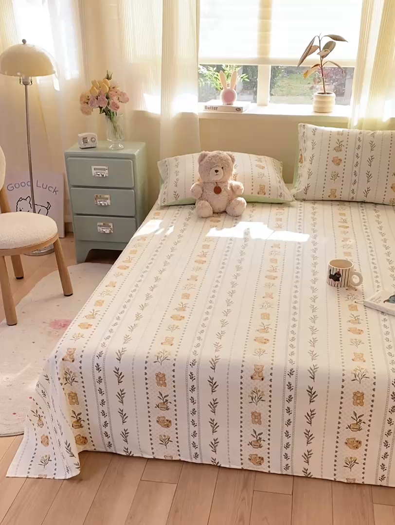 91家纺网 家纺一手货源 找家纺 红日子纺织品 2026新款全棉纯棉单床单 小熊慕斯