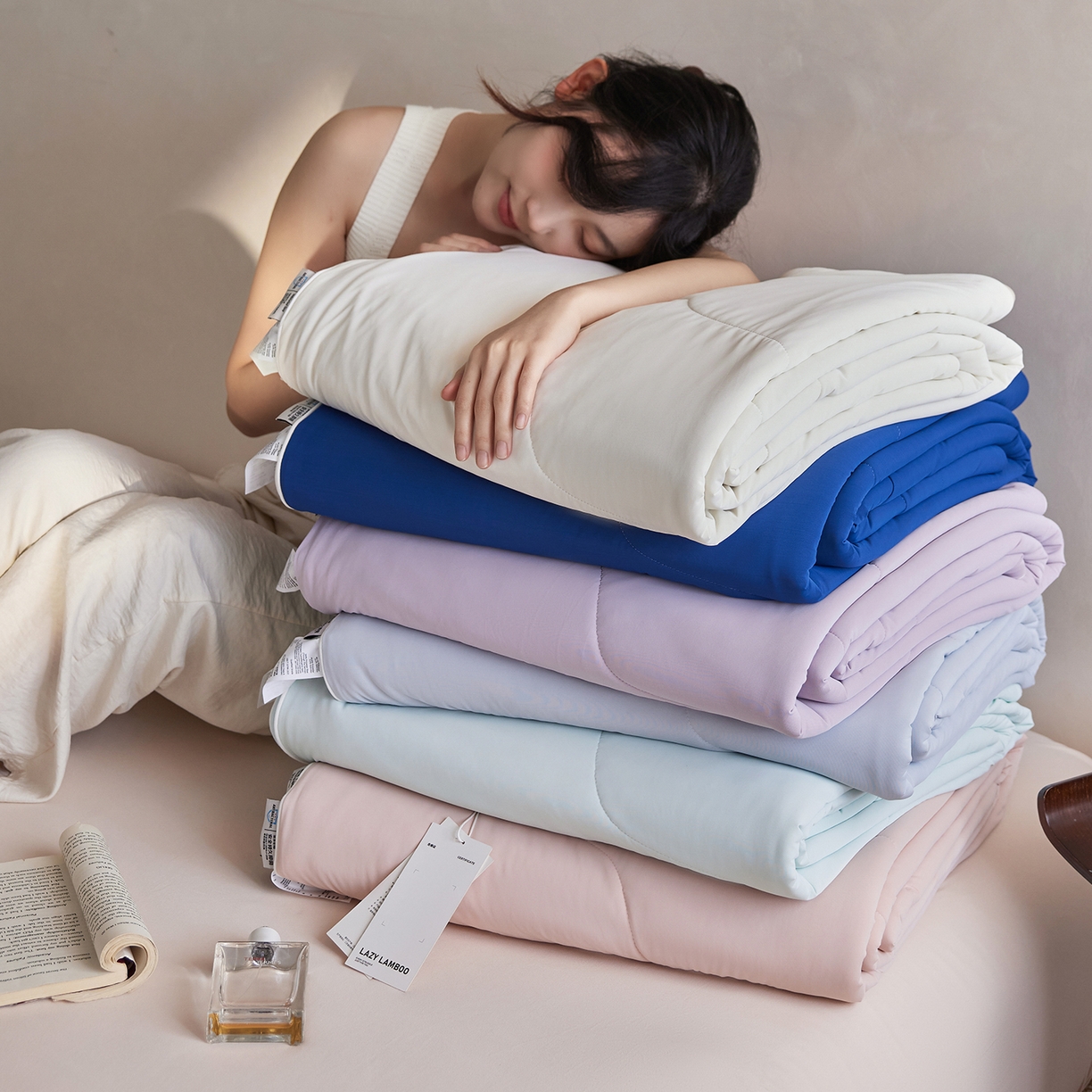 91家纺网 家纺一手货源 找家纺 丽笙被芯 2026新款冷暖深睡控温夏被夏凉被空调被 组合图（仅供展示不可下单）