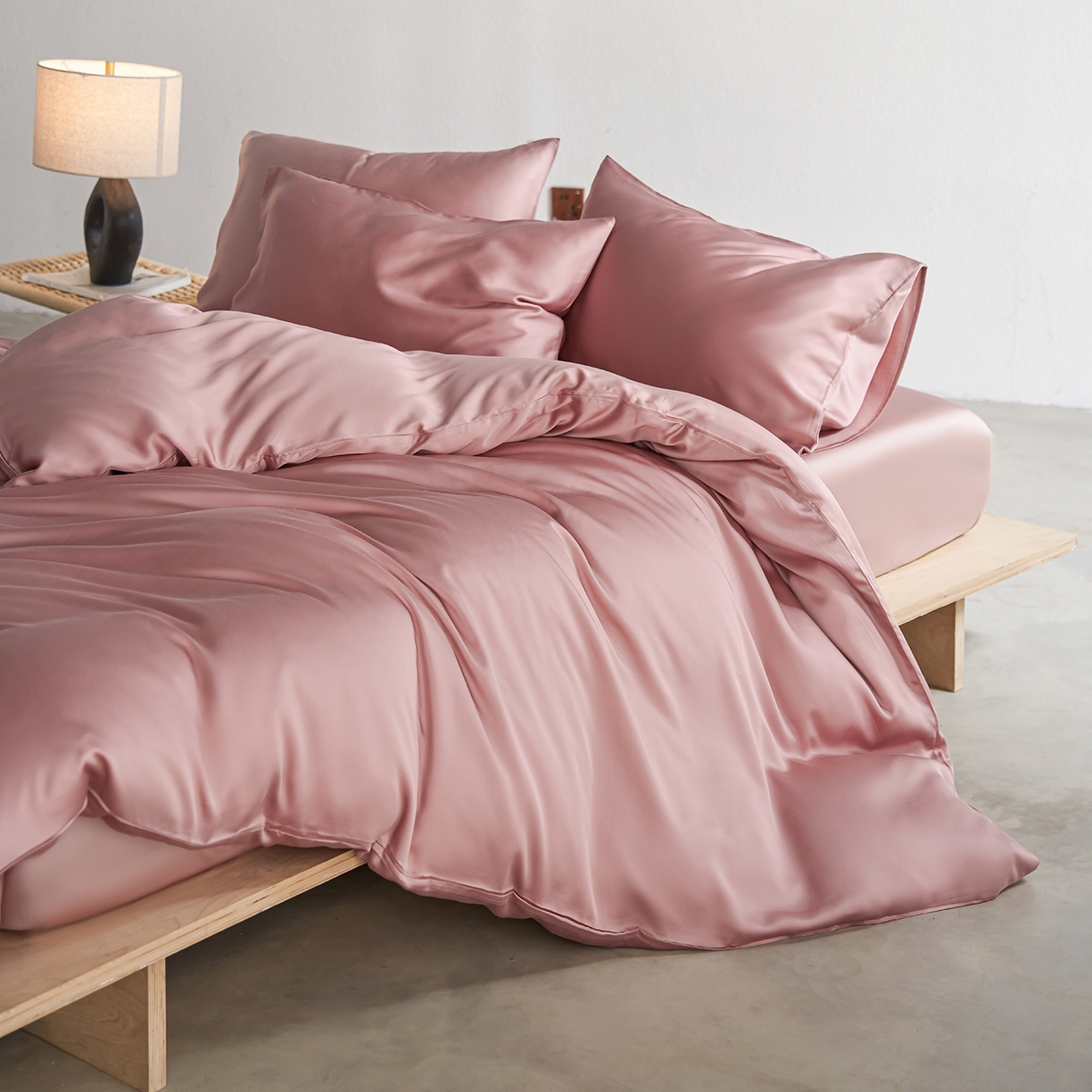 91家纺网 家纺一手货源 找家纺 轩和家居 2026新款60支奥地利兰精天丝四件套 胭脂粉