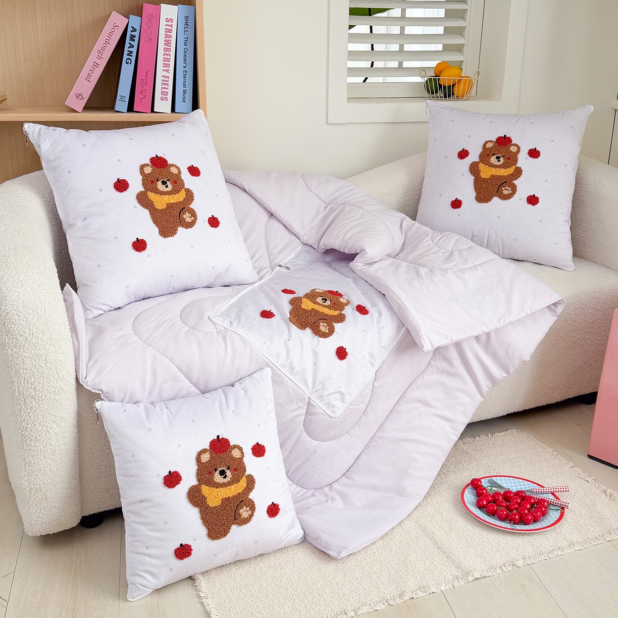 91家纺网 家纺一手货源 找家纺 番茄+ 2026新款ins风卡通毛巾绣抱枕被 苹果熊