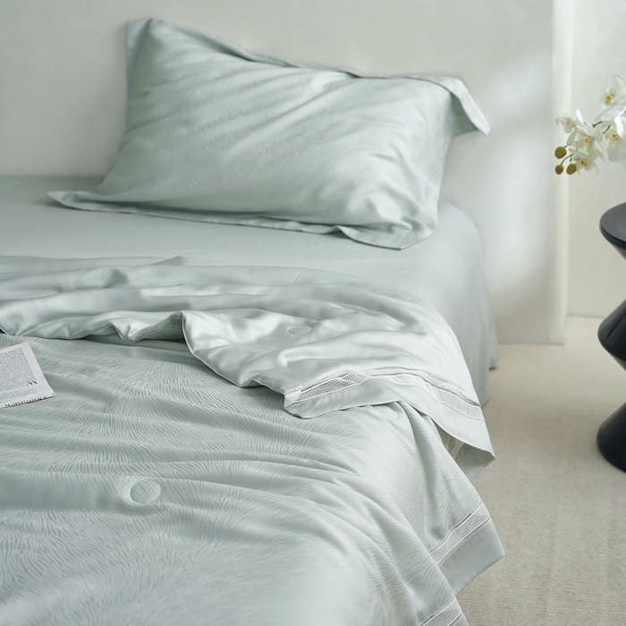 91家纺网 家纺一手货源 找家纺 丽笙被芯 2026新款兰精天丝提花蚕宝夏被夏凉被空调被 耳鱼青