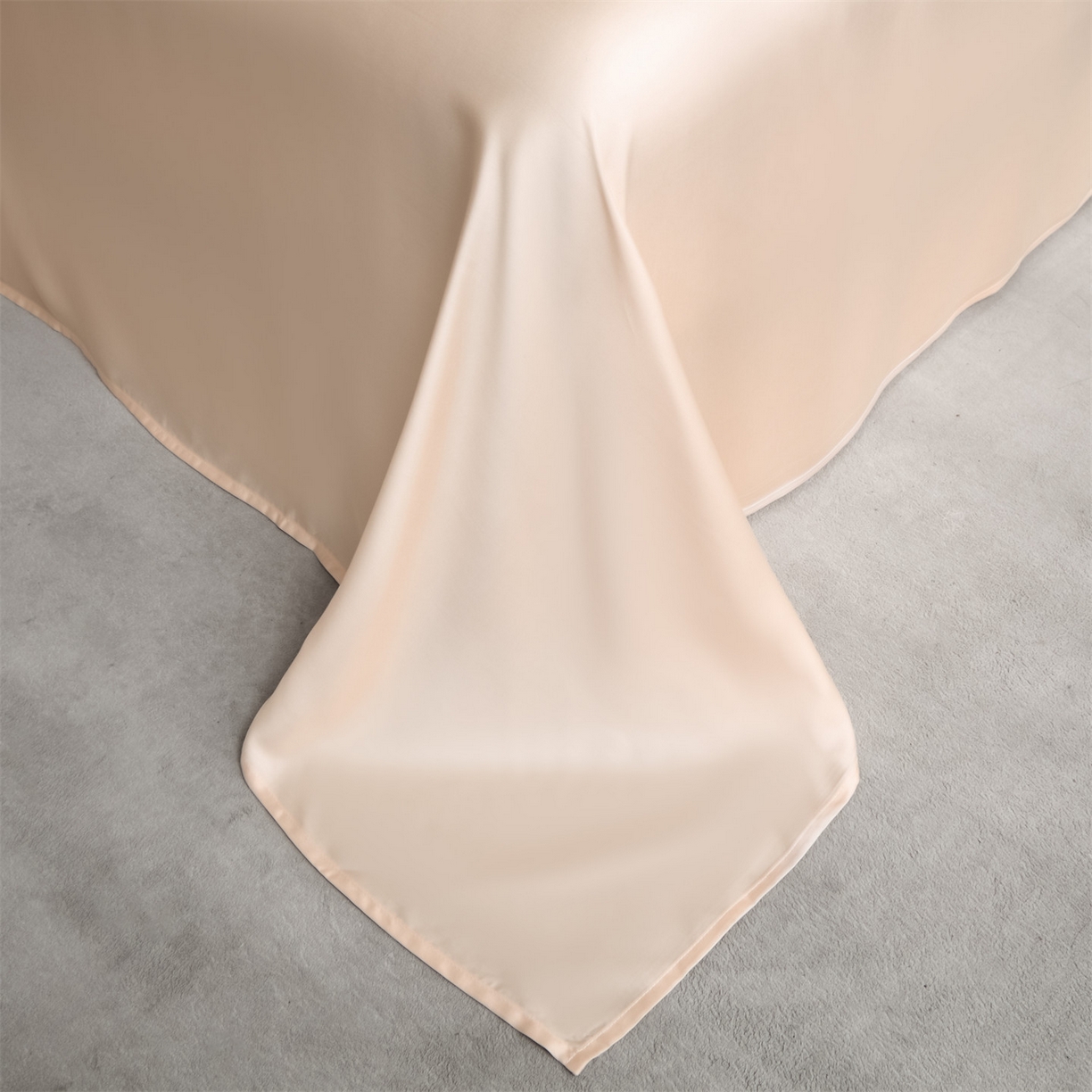 91家纺网 家纺一手货源 找家纺 （总）小久久（小九九） 2026新款水洗冰丝刺绣宽边夏被夏凉被空调被四件套-艾斯系列