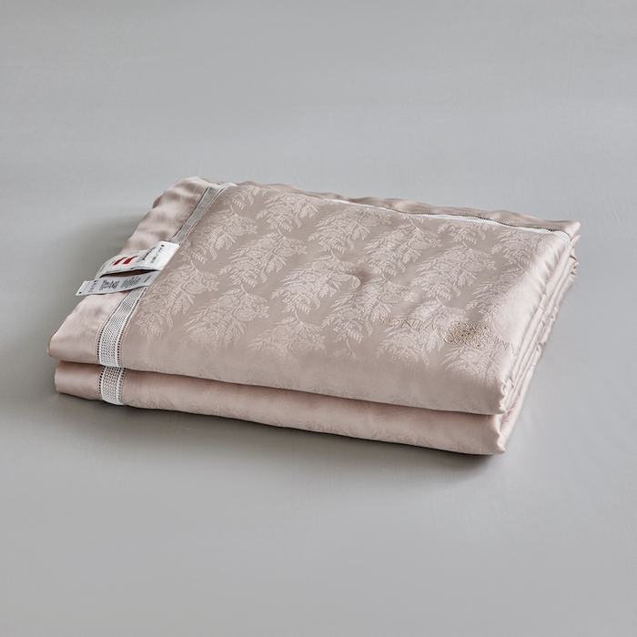 91家纺网 家纺一手货源 找家纺 丽笙被芯 2026新款兰精天丝提花蚕宝夏被夏凉被空调被 岚朵粉