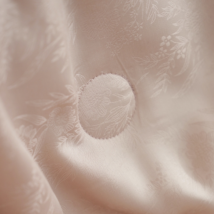 91家纺网 家纺一手货源 找家纺 丽笙被芯 2026新款兰精天丝提花蚕宝夏被夏凉被空调被 岚朵粉