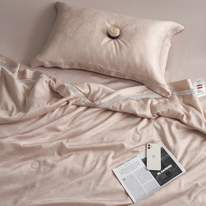 91家纺网 家纺一手货源 找家纺 丽笙被芯 2026新款兰精天丝提花蚕宝夏被夏凉被空调被 岚朵粉