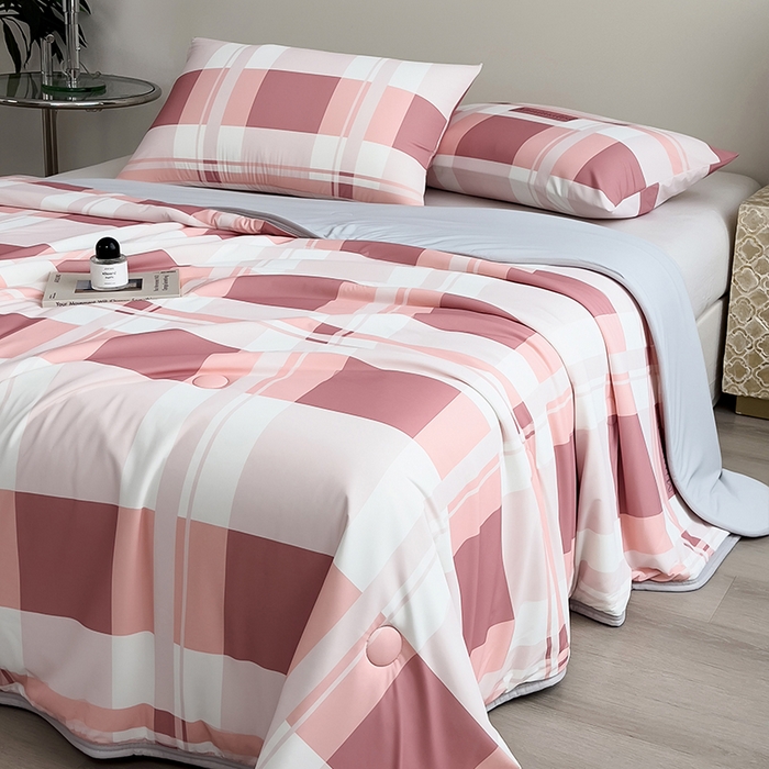 91家纺网 家纺一手货源 找家纺 世纪绒品 2026新款A类印花凉感丝夏被夏凉被空调被 豆沙格