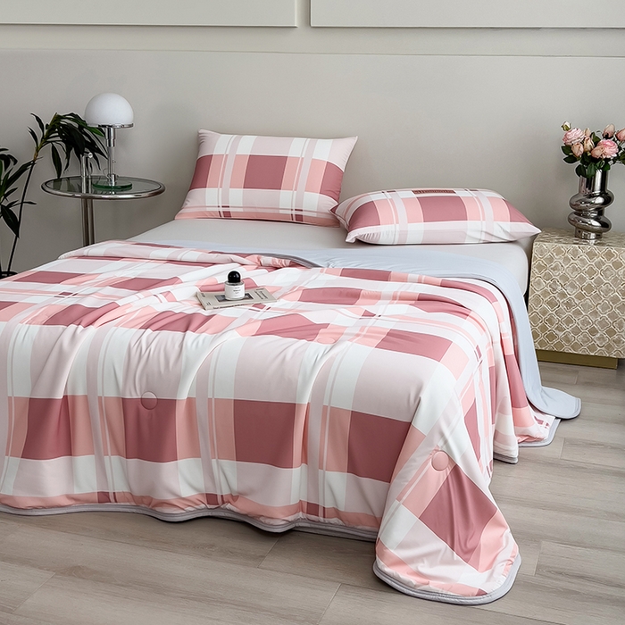 91家纺网 家纺一手货源 找家纺 世纪绒品 2026新款A类印花凉感丝夏被夏凉被空调被 豆沙格