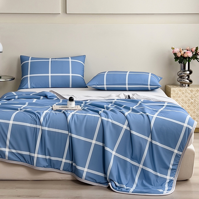 91家纺网 家纺一手货源 找家纺 世纪绒品 2026新款A类印花凉感丝夏被夏凉被空调被 海洋蓝格