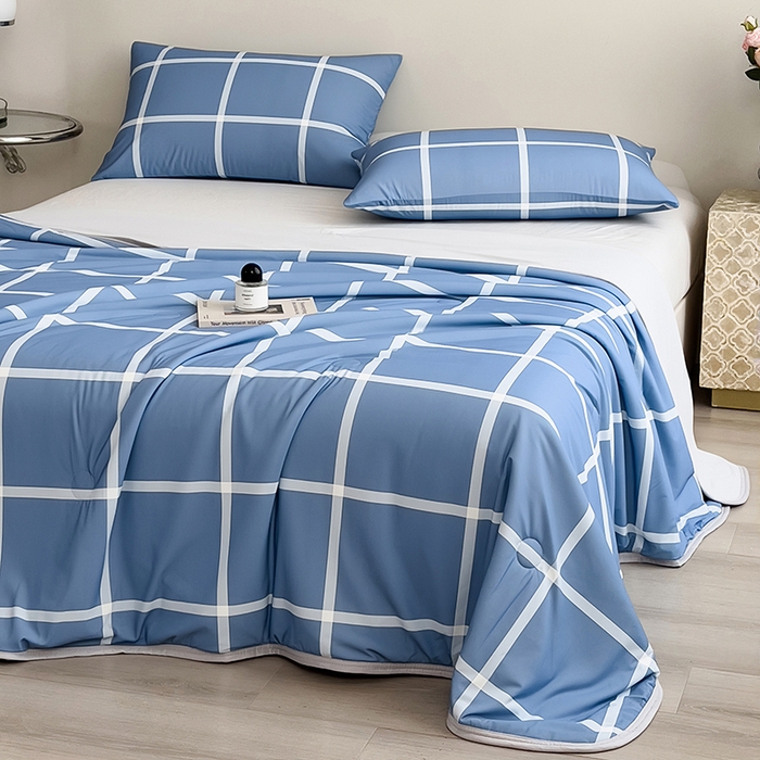 91家纺网 家纺一手货源 找家纺 世纪绒品 2026新款A类印花凉感丝夏被夏凉被空调被 海洋蓝格