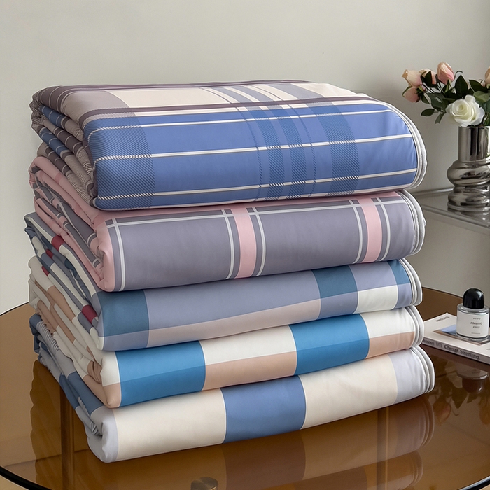 91家纺网 家纺一手货源 找家纺 世纪绒品 2026新款A类印花凉感丝夏被夏凉被空调被 莫兰条格