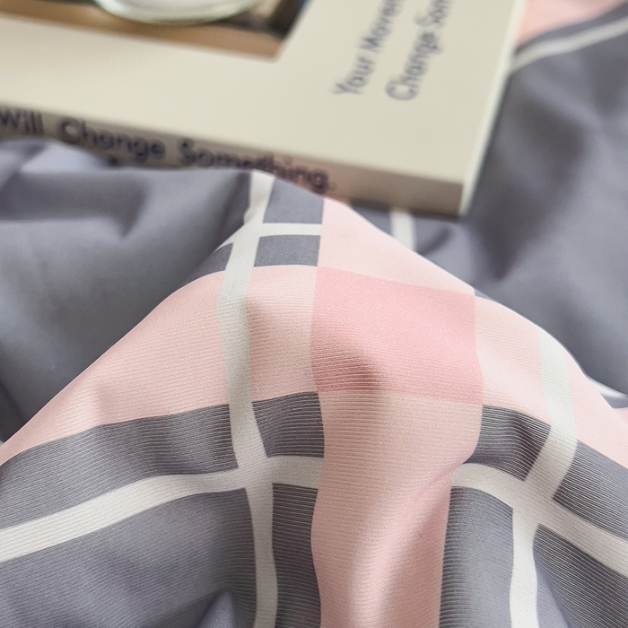 91家纺网 家纺一手货源 找家纺 世纪绒品 2026新款A类印花凉感丝夏被夏凉被空调被 英伦格纹