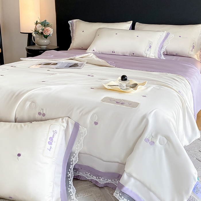 91家纺网 家纺一手货源 找家纺 置顶家纺 22026新款水洗天丝夏被刺绣樱桃四件套 克洛伊-白+香芋紫